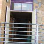 outside - wheelchair/handicap ramp access